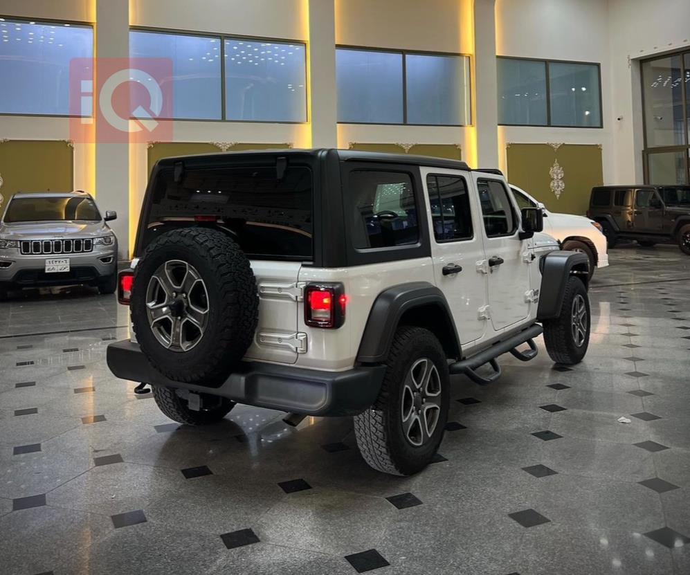 جیپ رانگلەر